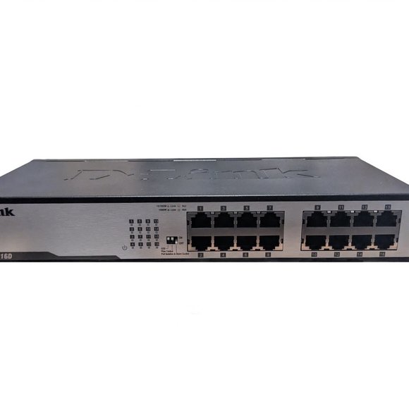 D-Link GigaExpress DGS-1016D Rackmountable 16 Port Switch 10/100/1000 Mbps - Picture 2 of 11